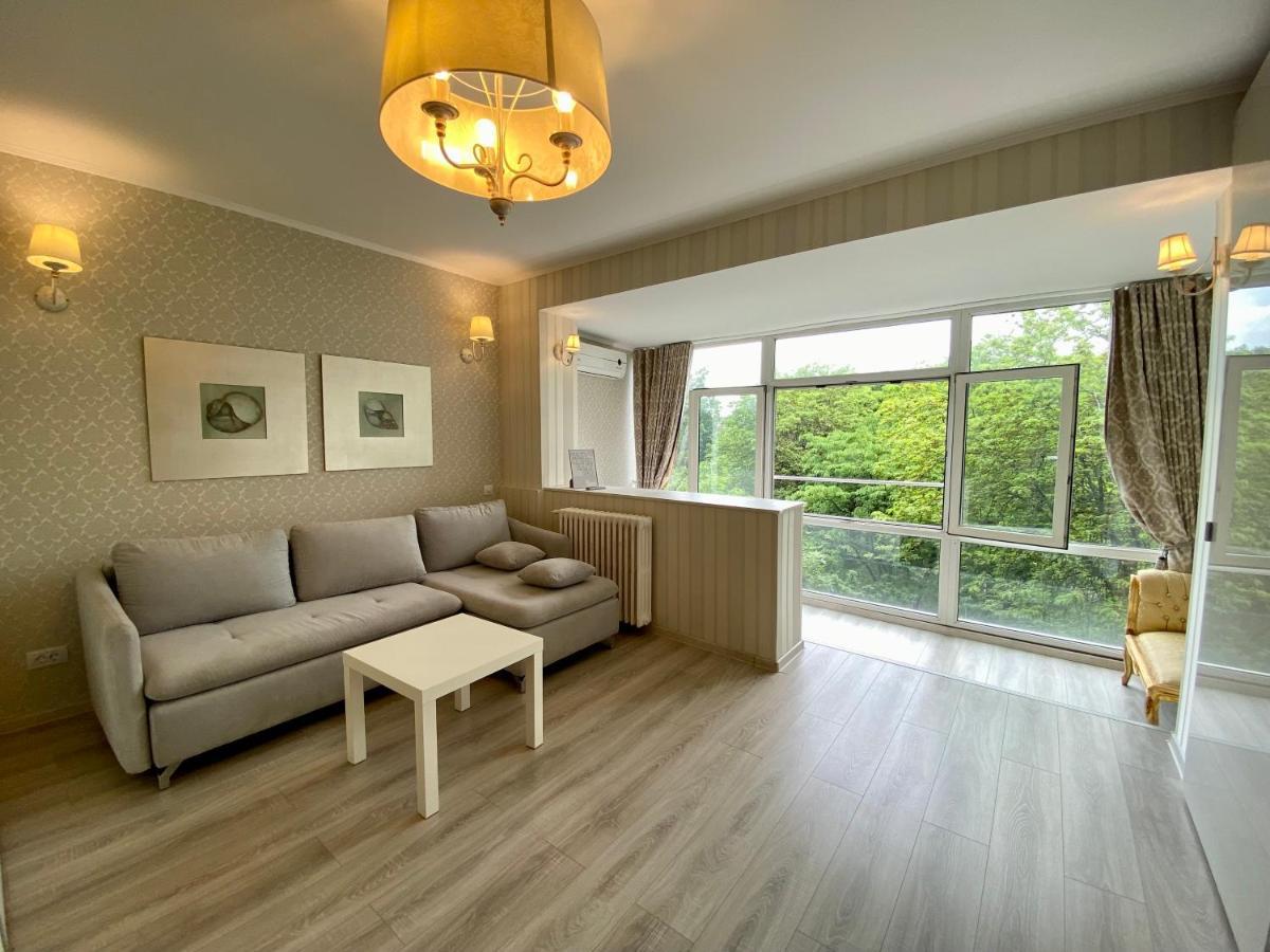 Downtown Studio - Ultra Central With Park View Boekarest Buitenkant foto