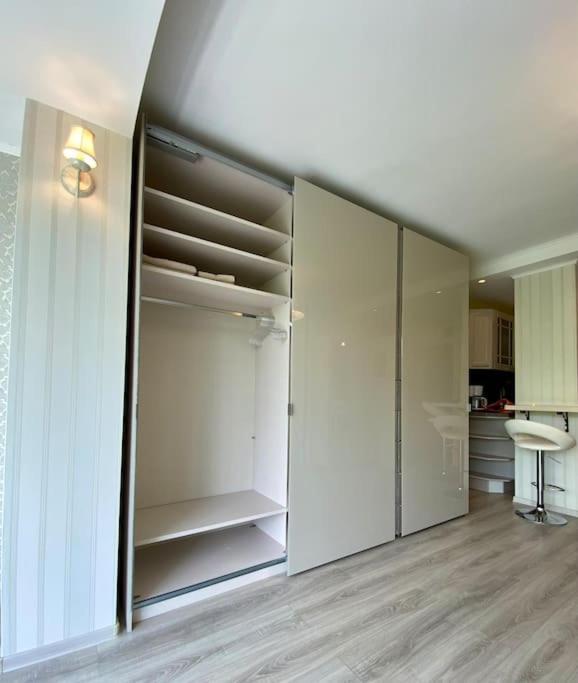 Downtown Studio - Ultra Central With Park View Boekarest Buitenkant foto